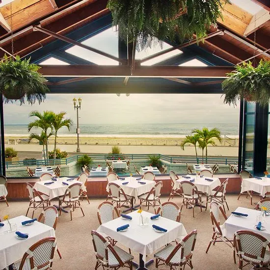 Rooney's Oceanfront Restaurant