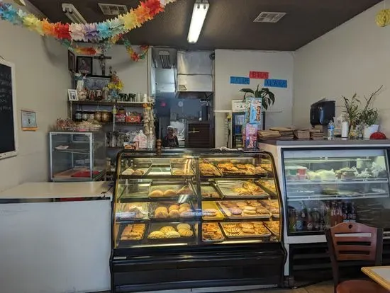 Panaderia La Asuncion (Antojitos Oaxaquenos)