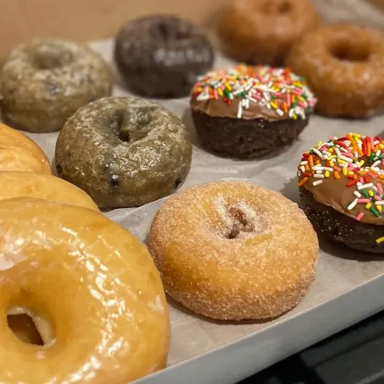 Baker's Dozen Donuts
