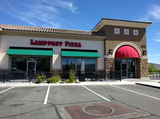 Lamppost Pizza