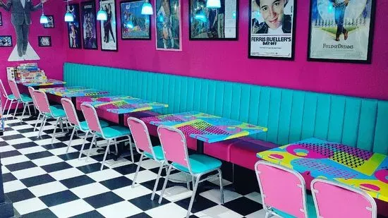 Back to the 80s Cafe & More Las Vegas