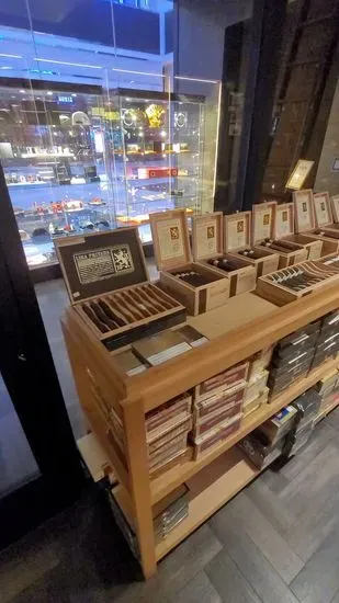 Eight Cigar Lounge