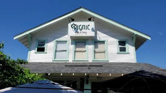 Pignic Pub & Patio