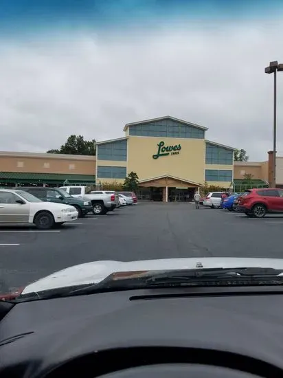 Lowes Foods on Reynolda Road