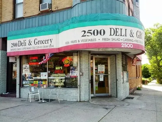 Moe's Deli And Grocery