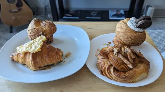 Layered Croissanterie