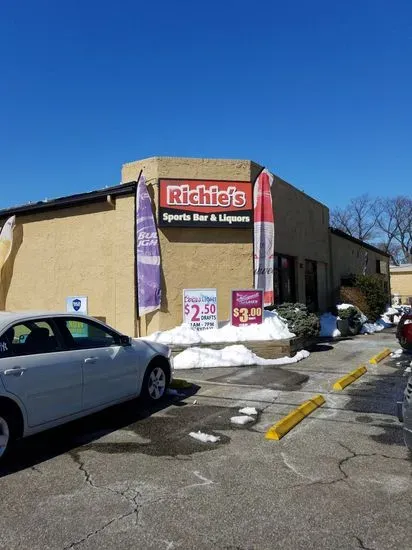 Richie's Sports Bar & Liquors