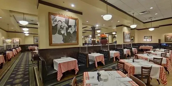 Maggiano's Little Italy