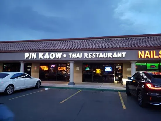 Pin Kaow Thai Restaurant Rainbow