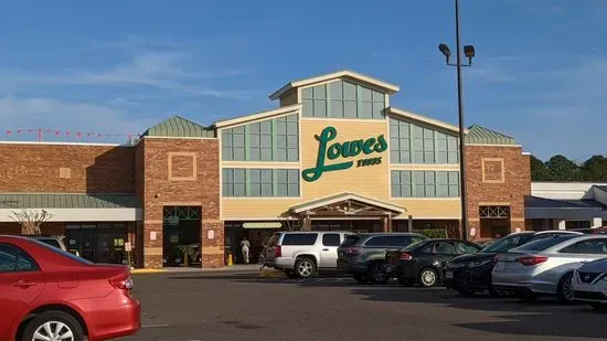 Lowes Foods at University Commons