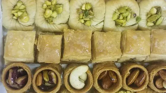 Alhamadanya Sweets