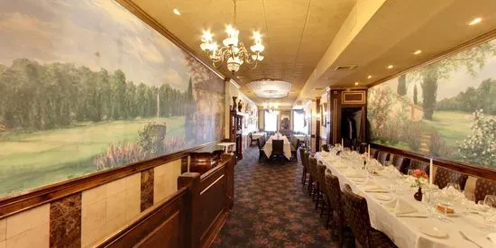 La Famiglia Ristorante