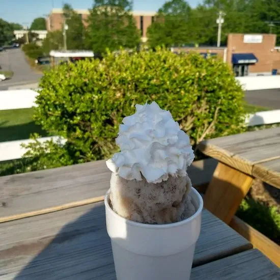 Pelican's SnoBalls of Statesville (Closed for the season)