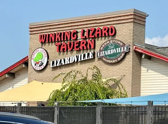 Winking Lizard Copley