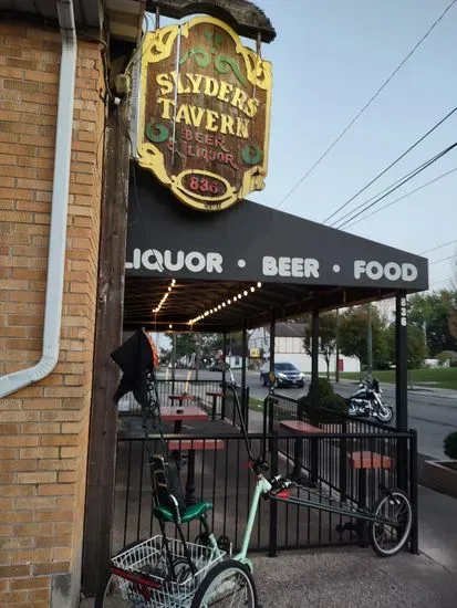 Slyder's Tavern