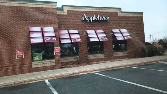 Applebee's Grill + Bar