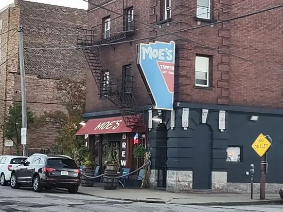 Moe's Tavern