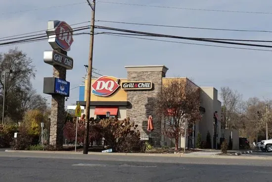 Dairy Queen Grill & Chill - Carlton Street DQ