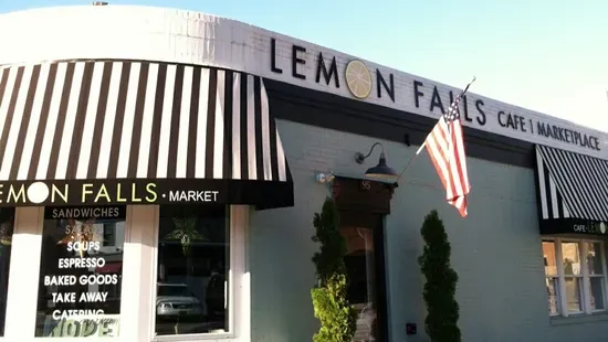 Lemon Falls Cafe/Marketplace