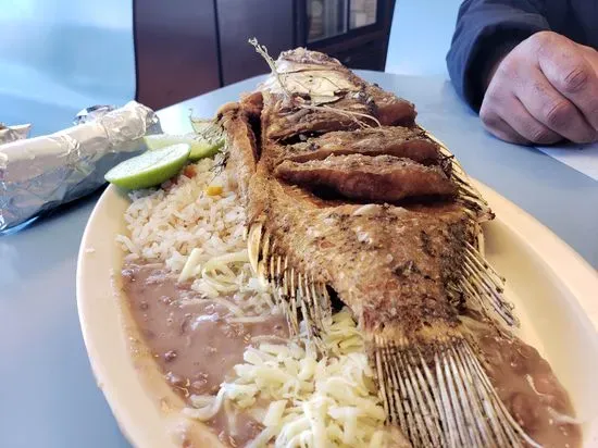 Carniceria Y Taqueria El Gallo Giro