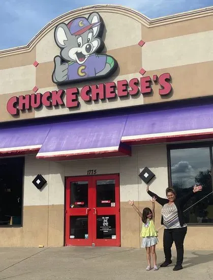 Chuck E. Cheese