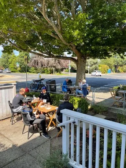 Ruth & Dean - Luncheonette & Bakery