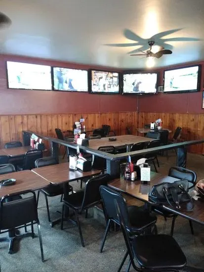 Coach's Sports Bar & Grill