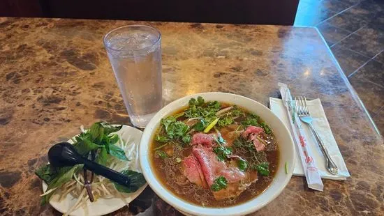 Saigon Pho and Grill Restaurant ( KENT STATION)