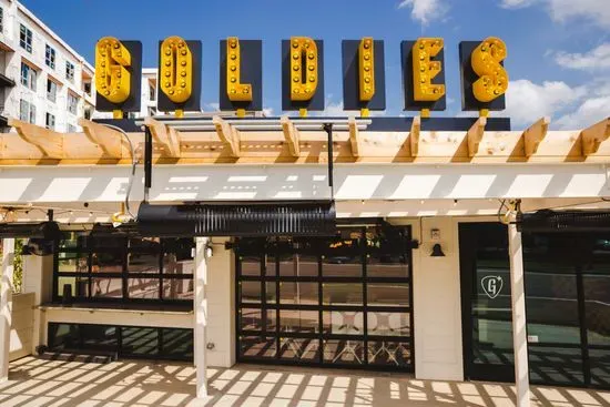 Goldie’s Live Music Bar & Restaurant