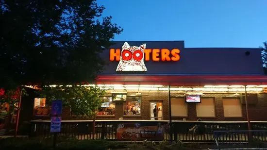 Hooters