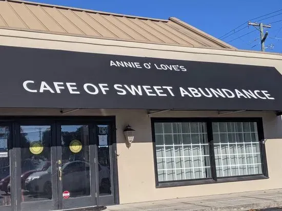Annie O' Love's Cookie Cafe