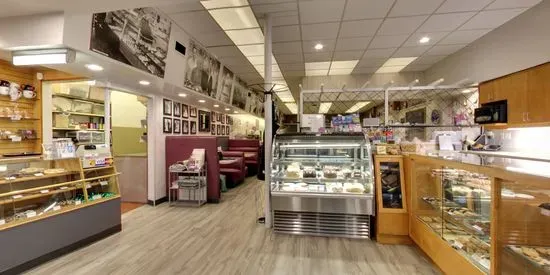 Dutch Bakery & Diner