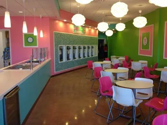 sweetFrog Premium Frozen Yogurt