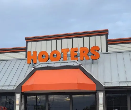 Hooters