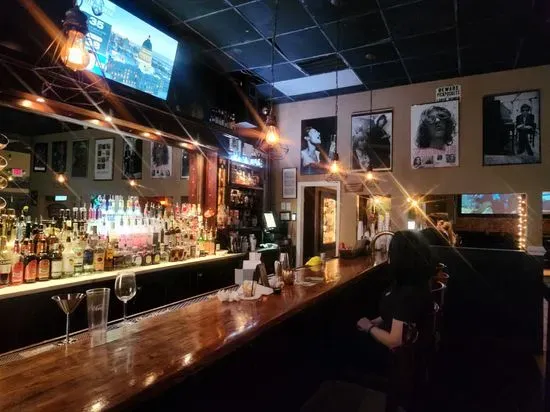 Bourbon Street Bar & Grille