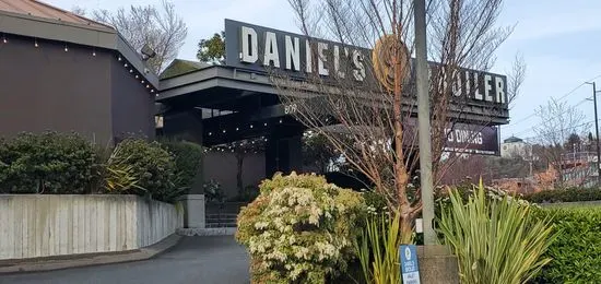 Daniel’s Broiler - Downtown