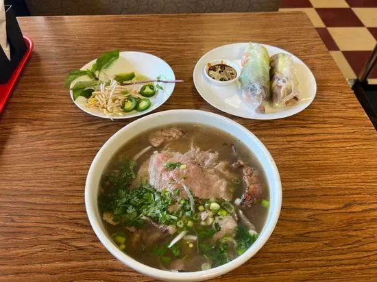 Manitowoc Pho & Grill