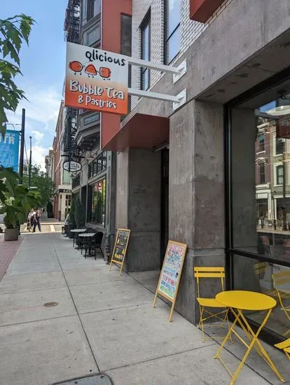 Qlicious Bubble Tea & Pastries (OTR)