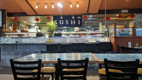 Sushi House Asian Food & Bar