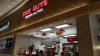 Five Guys