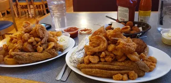 Captain Steve's Family Seafood Restaurant in Fort Mill, SC