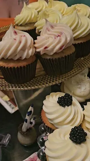 Lavender Moon Cupcakery