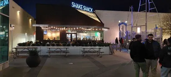 Shake Shack Tysons Corner