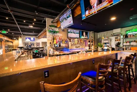 The Dugout | Sports Bar & Grill