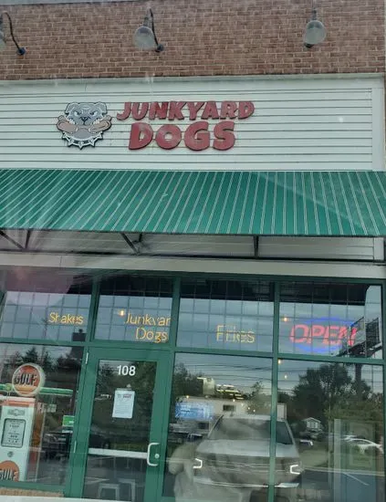 Junkyard Dogs Hot Dogs