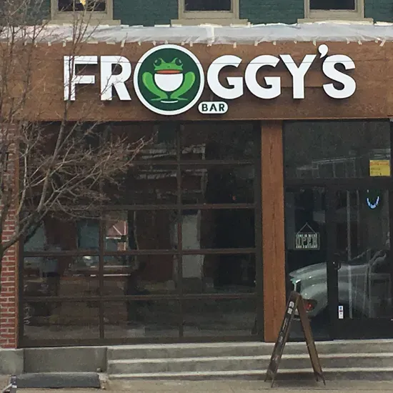 Froggy's Bar