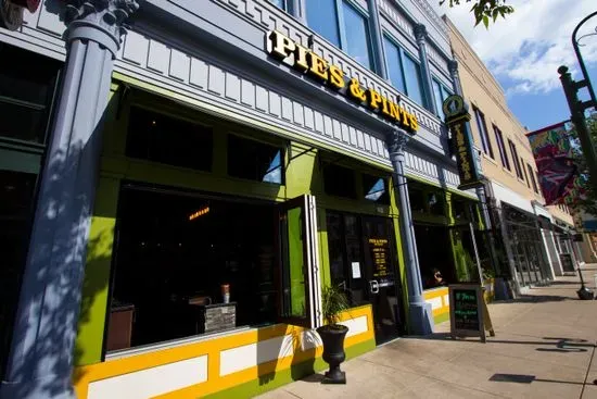 Pies & Pints - Dayton, OH (The Greene Town Center)