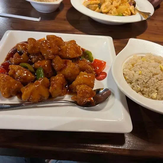 A.W.Lin's Asian Cuisine at downtown