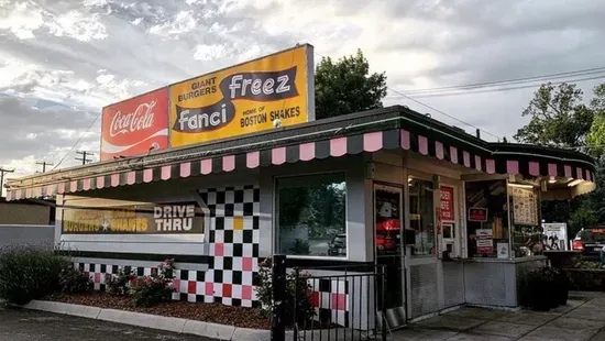 Fanci Freez Burgers and Shakes