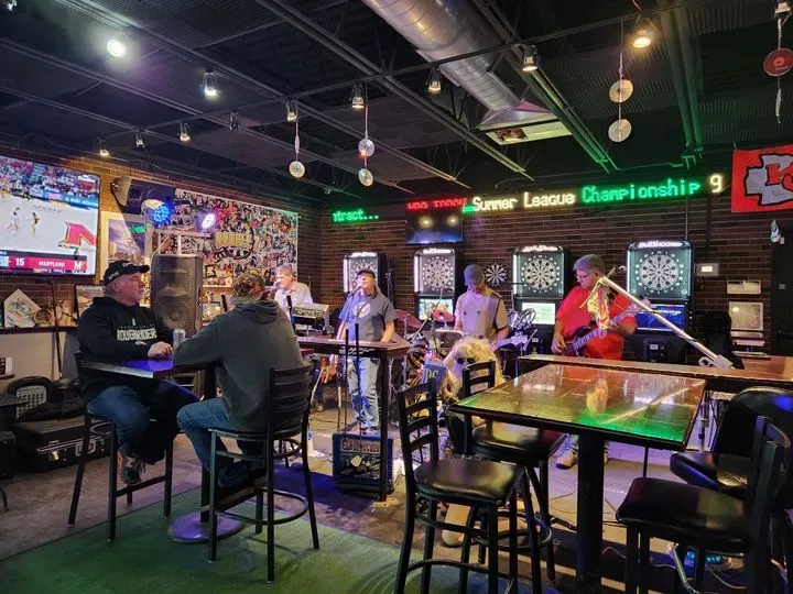 The Double Z Bar and Grill Cedar Rapids, IA Checkle